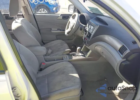 2009 Subaru Forester 2.5X из США, поврежденный, VIN JF2SH61639H796167